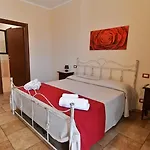 Olimpo Alojamento de Acomodação e Pequeno-almoço Giurdignano