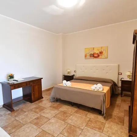 Alojamento de Acomodação e Pequeno-almoço Olimpo Giurdignano