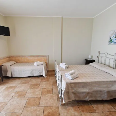 Olimpo Alojamento de Acomodação e Pequeno-almoço Giurdignano